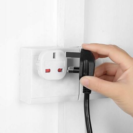 Adaptador de Viagem UK/EU 230V branco