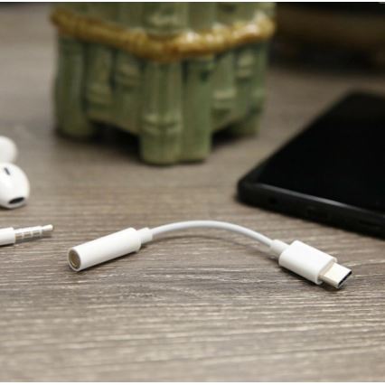 Adaptador USB-C para AUX