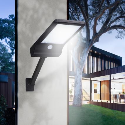 Aigostar - Candeeiro de rua solar LED com sensor LED/2,3W/5,5V 1800 mAh IP65