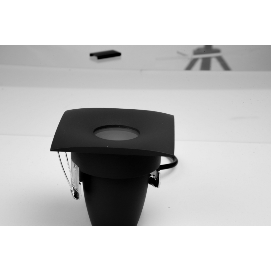 Azzardo AZ5392 - Iluminação embutida de casa de banho ROMOLO 1xGU10/50W/230V IP65 preto