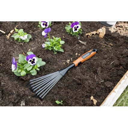 BLACK+DECKER - Ancinho de mão 40 cm