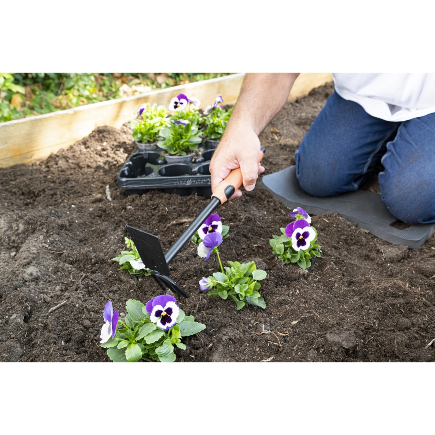 BLACK+DECKER - Enxada de jardim com três pontas para soltar o solo 30 cm