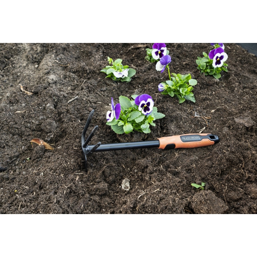 BLACK+DECKER - Enxada de jardim com três pontas para soltar o solo 30 cm