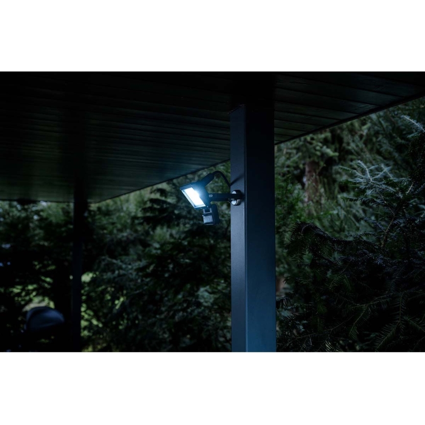 Brennenstuhl - Holofote exterior LED com sensor LED/10W/230V 6500K IP65