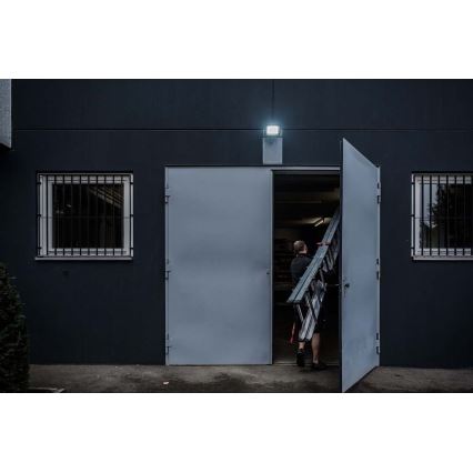 Brennenstuhl - Holofote exterior LED com sensor LED/50W/230V 6500K IP65