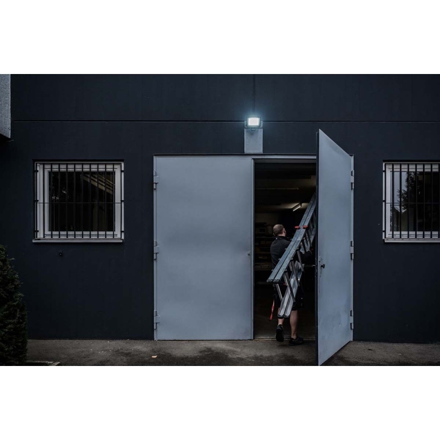 Brennenstuhl - Holofote exterior LED com sensor LED/50W/230V 6500K IP65