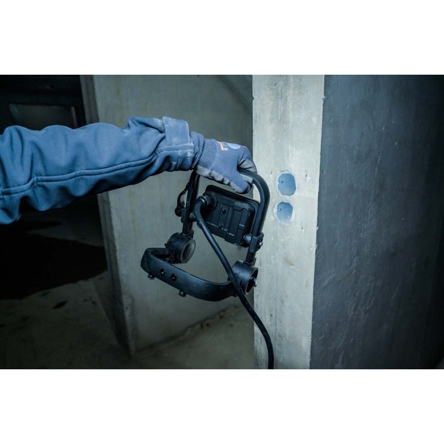 Brennenstuhl - Holofote exterior LED com suporte LED/10W/230V 6500K IP65