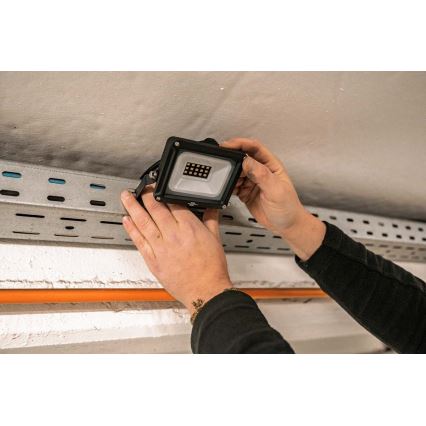 Brennenstuhl - Holofote exterior LED LED/10W/230V 6500K IP65