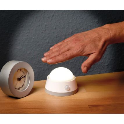 Brennenstuhl - Iluminação noturna LED com sensor pohybu LED/3xAA 3000K