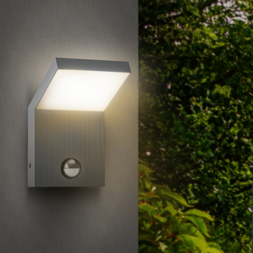 Brilagi - Aplique de parede LED para exterior com sensor RIANO LED/8W/230V prateado IP65