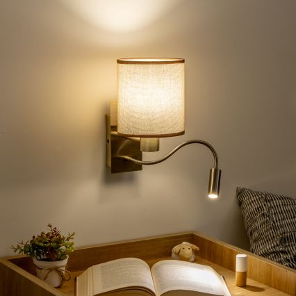 Brilagi - LED Candeeiro de parede flexível NUBILA 1xE27/25W/230V + LED/3W latão/castanho
