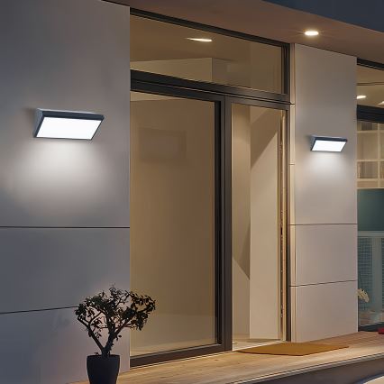 Brilagi - Iluminação de parede exterior TRIANGLE 1xE27/60W/230V antracite IP65