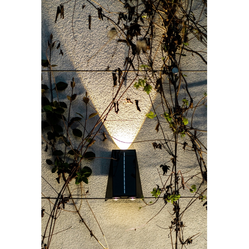 Brilagi - Iluminação de parede solar LED PYRAMID LED/2W/3,2V 1300 mAh IP54