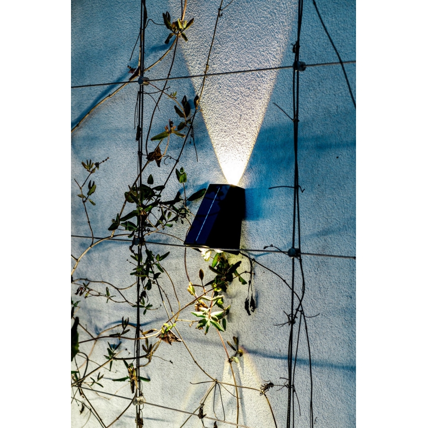 Brilagi - Iluminação de parede solar LED PYRAMID LED/2W/3,2V 1300 mAh IP54