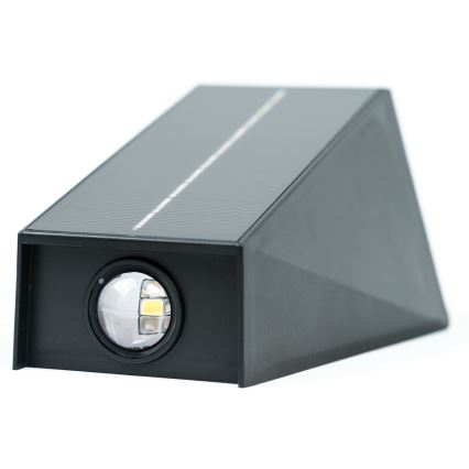Brilagi - Iluminação de parede solar LED PYRAMID LED/2W/3,2V 1300 mAh IP54