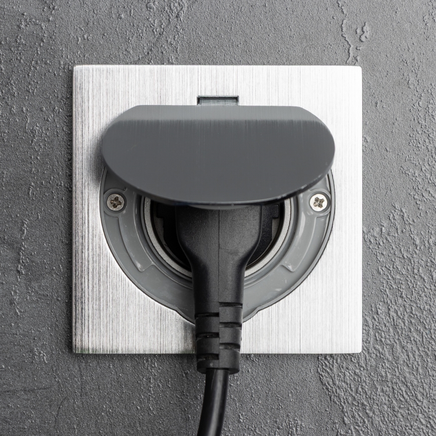 Brilagi - Tomada de chão de encastrar para exterior IP55 cromado mate quadrado