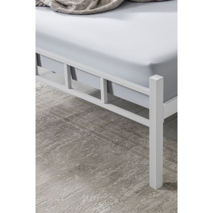 Cama metálica de casal ORMEL 160x200 cm, branca, suporta até 200 kg