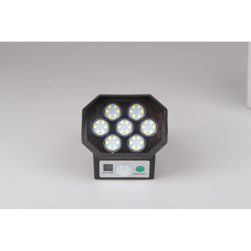 Câmara de segurança fictícia LED com sensor e painel solar LED/5W/5,5V IP65 + controlo remoto