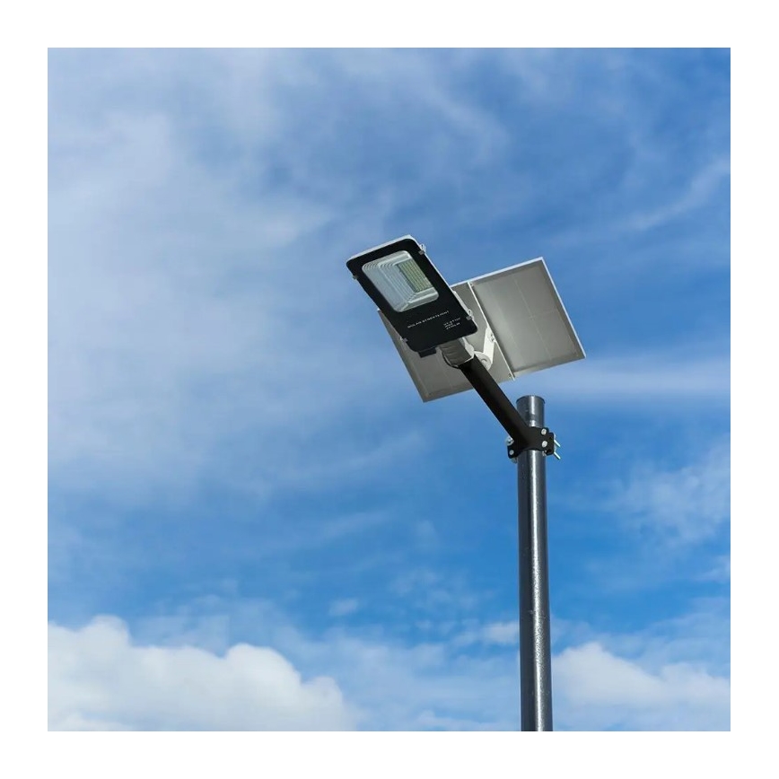 Candeeiro de rua solar LED com regulação LED/50W/6,4V 4000K IP65 + controlo remoto