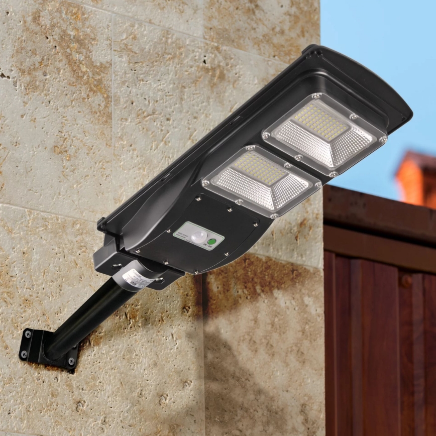 Candeeiro de rua solar LED com sensor STREET 2xLED/6W/3,2V 12000 mAh IP65 + comando