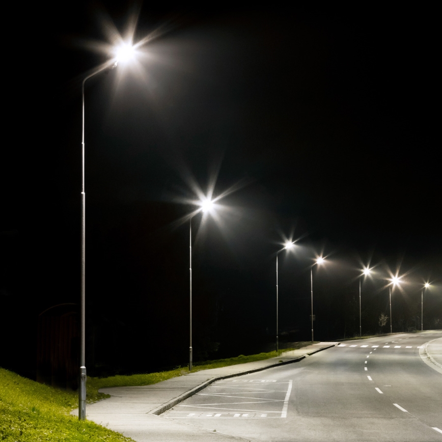 Candeeiro solar de rua LED VIA 100W/10000 mAh 3,2V 6000K IP65 + controlo remoto