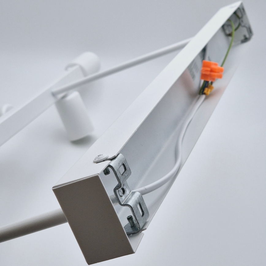 Candeeiro suspenso ASTRID 8xE27/60W/230V branco