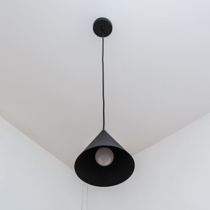 Candeeiro suspenso por cabo ETNA 1xE27/15W/230V Ø 18,5 cm preto