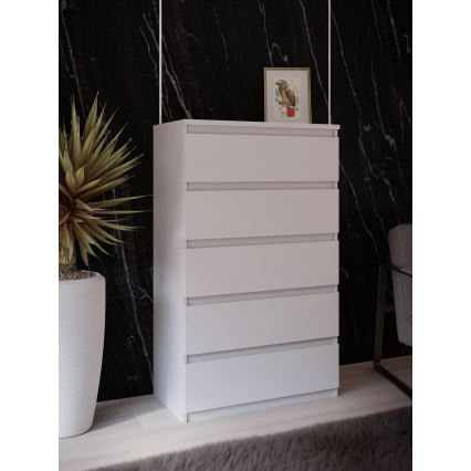 Cómoda MAO branca com gavetas