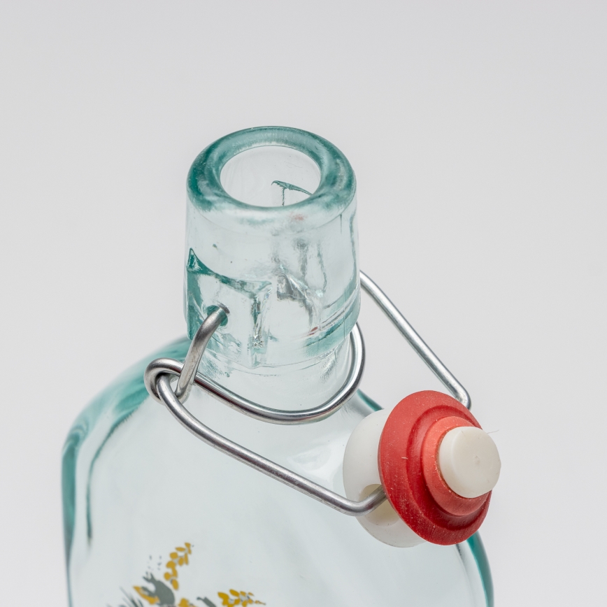 Conjunto 1x frasco de vidro e 2x copos para shots transparente com padrão de lebre