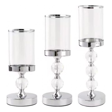 Conjunto de 3 castiçais cromados brilhantes