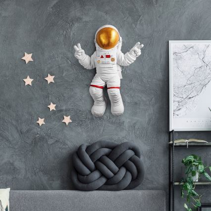 Decoração de parede 47x35 cm astronauta dourado