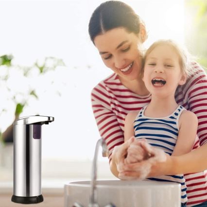Distribuidor de sabão sem contacto com um sensor 4xAAA