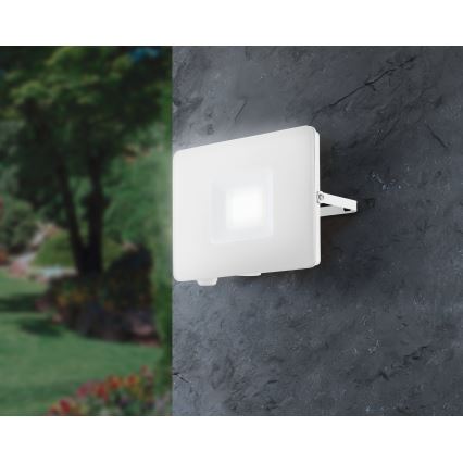 Eglo - Holofote LED LED/30W/230V IP65