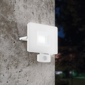 Eglo - Holofote LED com sensor LED/30W/230V IP44