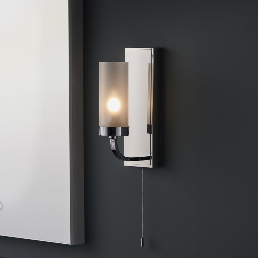 Endon 92960 - Aplique de parede para casa de banho EDREA 1xG9/3W/230V IP44 cromado brilhante