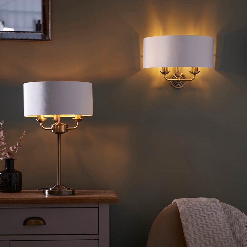 Endon 98937 - Iluminação de parede HIGHCLERE 2xE14/40W/230V branco/latão