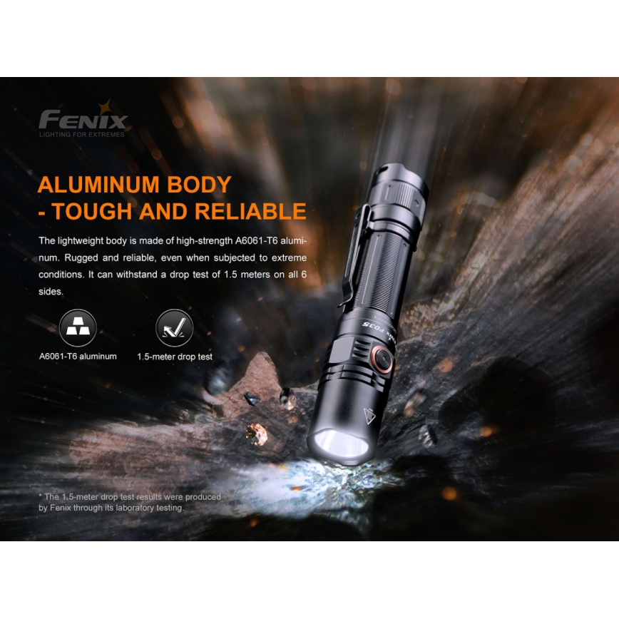Fenix PD35V30 - Lanterna recarregável LED LED/USB/2xCR123A IP68 1700 brilhante 230 h 2600 mAh