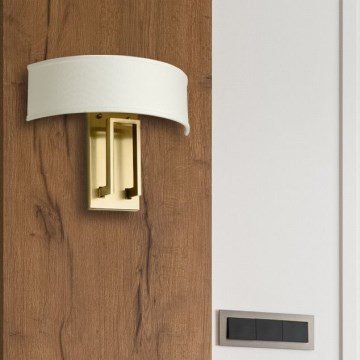 Hinkley - Candeeiro de parede HAMPTON 2xE14/40W/230V dourado
