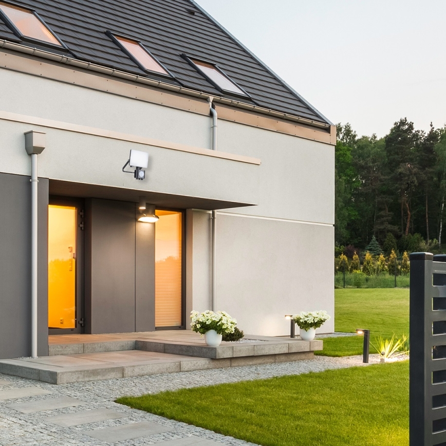 Holofote exterior LED com sensor LED/10W/230V 5000K IP44