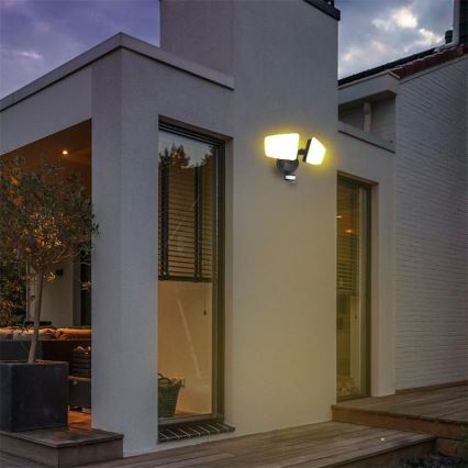 Holofote exterior LED com sensor LED/24W/230V 3000/4000/6000K IP54 preto