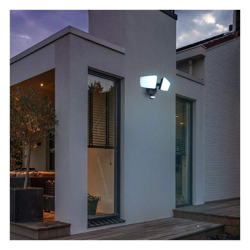 Holofote exterior LED com sensor LED/24W/230V 3000/4000/6000K IP54 preto
