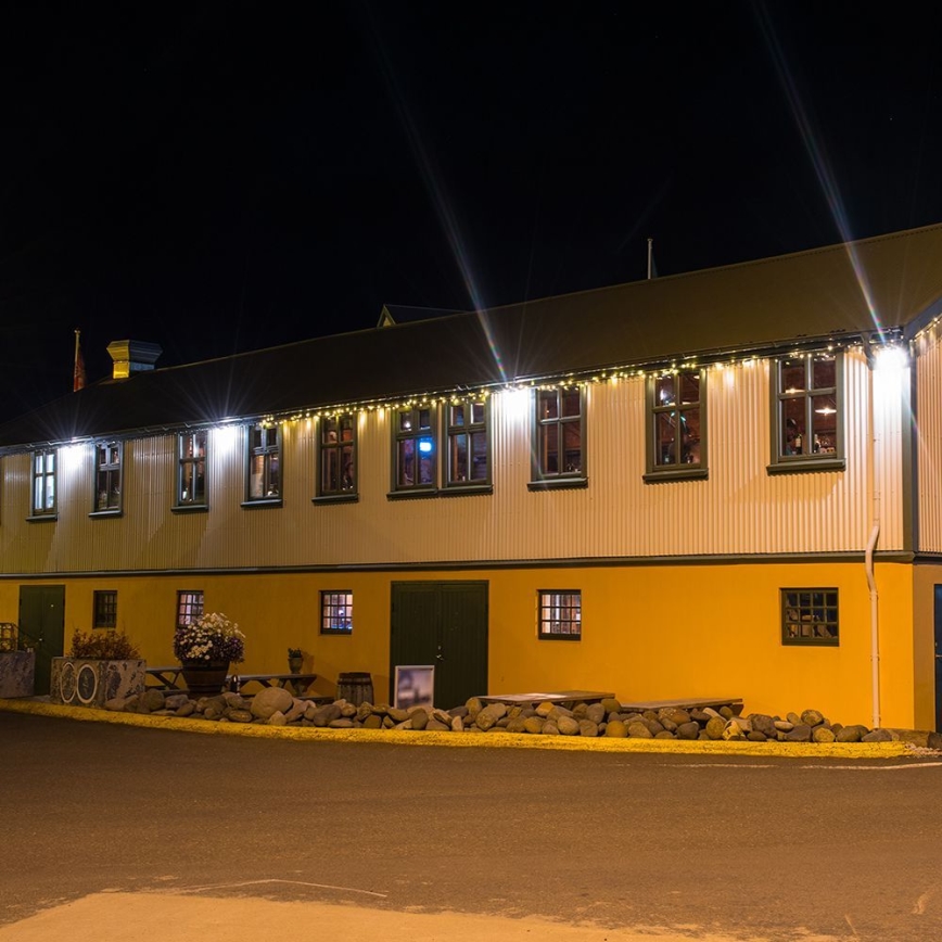 Holofote exterior LED LED/200W/230V 4000K IP65 preto
