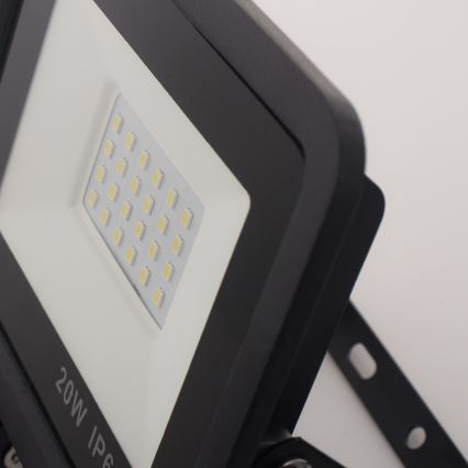 Holofote LED com sensor LED/20W/230V IP65