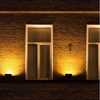 Holofote LED RGB inteligente e regulável LED/20W/230V IP65 preto