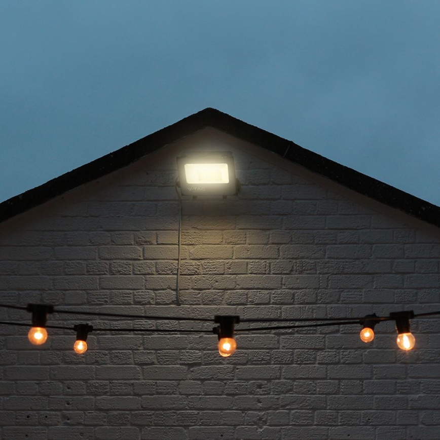 Holofote LED RGBW regulável LED/30W/230V IP65 cinzento + comando
