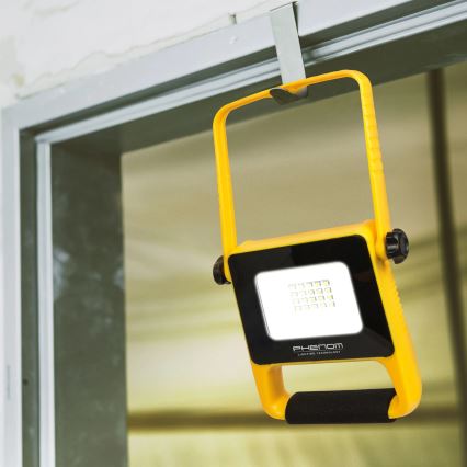 Holofote portátil LED LED/10W/3,7V 2200 mAh IP65