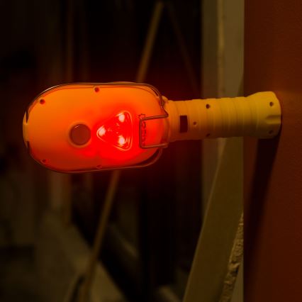 Holofote portátil LED LED/5V Li-ion 1800mAh IP40