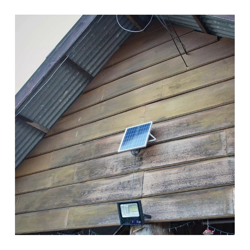 Holofote solar LED regulável LED/16W/3,2V 4000K IP65 10000 mAh + comando