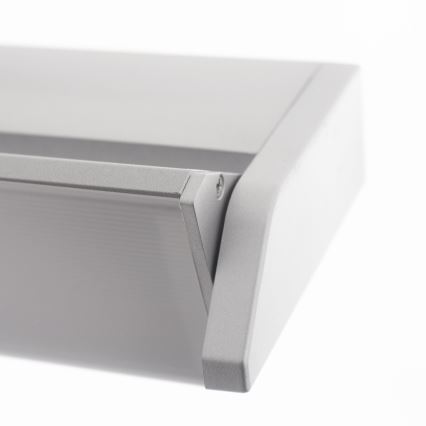 Iluminação de armário de cozinha LED LED/15W/230V prata