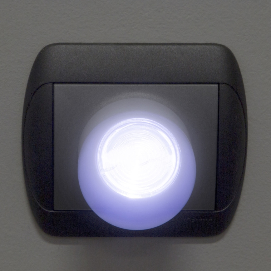Iluminação de orientação de tomada LED com sensor de crepúsculo LED/1W/230V